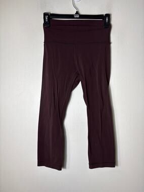 Lululemon Maroon Cropped Athletic Leggings Sz 4